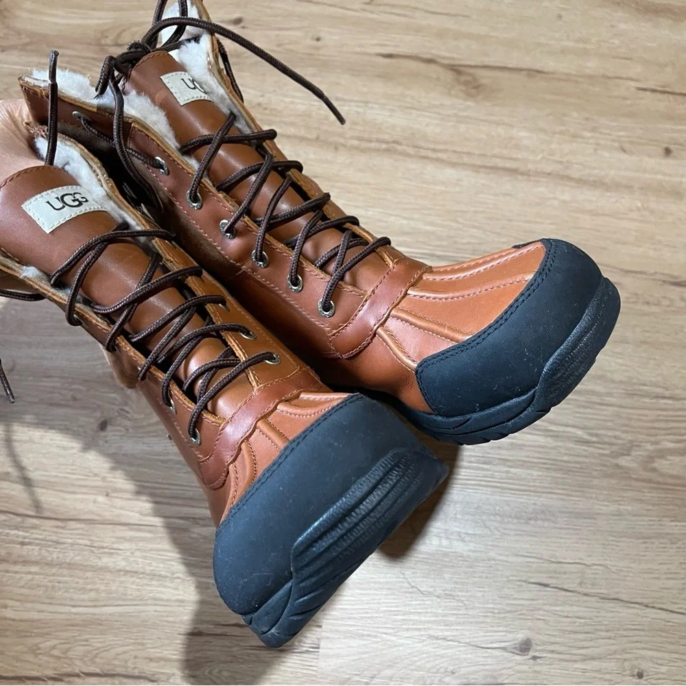Mens UGG® Butte Boot - Tan/Brown/Black Size 9